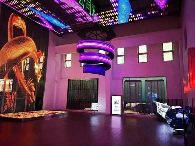 尊時凱龍·(中國區)人生就是搏!異形顯示屏定制